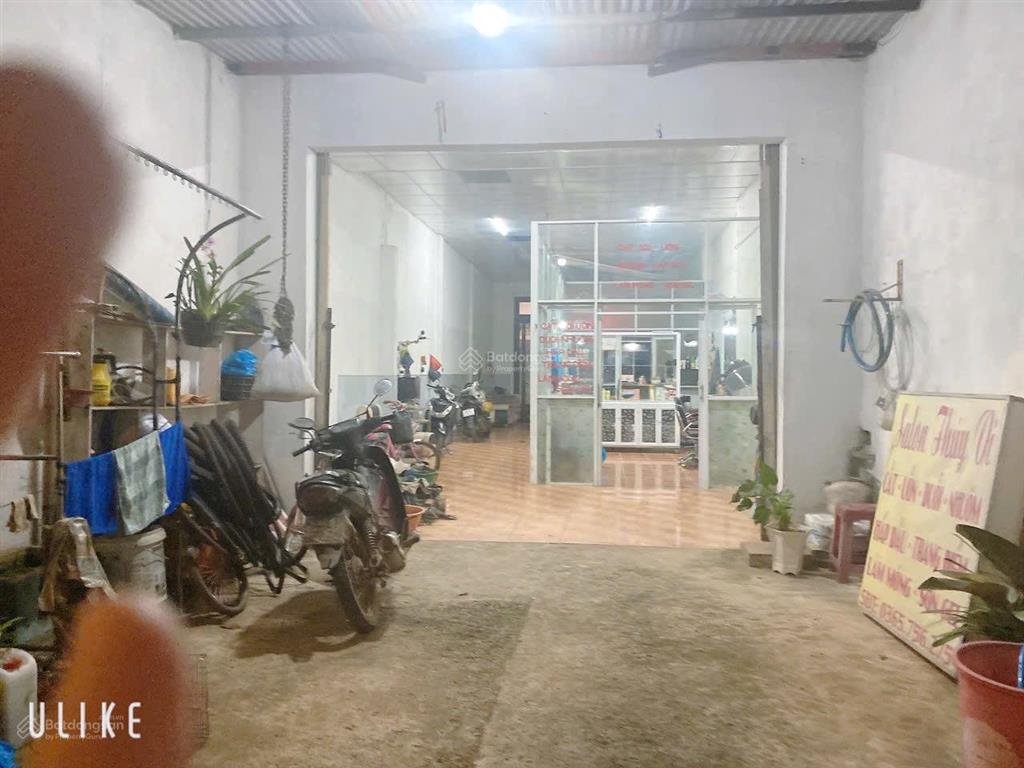 Bán đất nhà cấp bốn sẵn chính chủ 125m2 có sổ đỏ