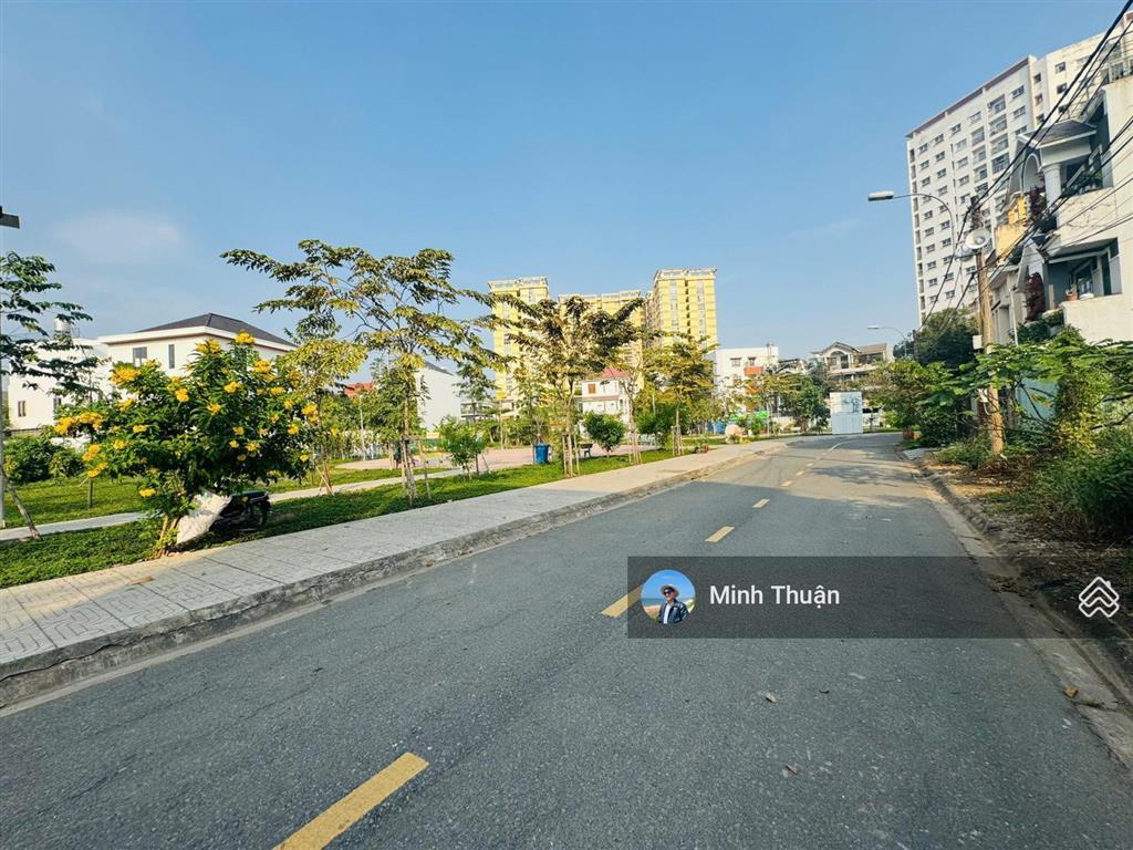 Bán nhanh lô góc đường số 49(lg 16m)  16x18m  hầm 4 tầng  view đẹp  giá 125tr/m2