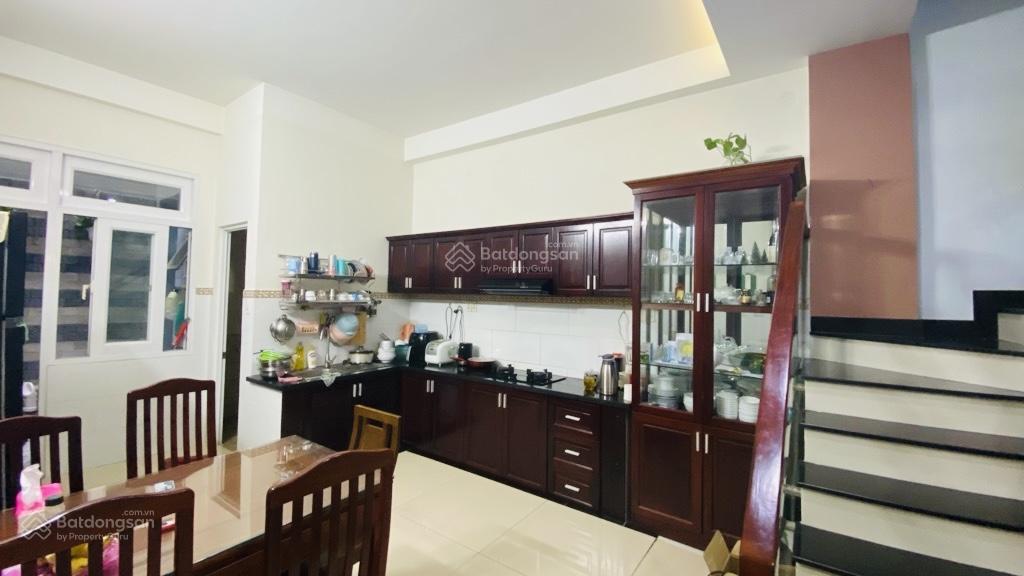 Nhà quang trung 4 tầng 4pn  dt 86m2  hxh  ngay chợ hạnh thông tây chỉ 9.6tỷ