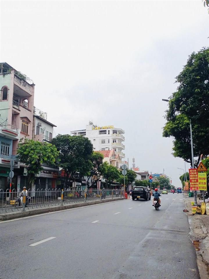 Nhà quang trung 4 tầng 4pn  dt 86m2  hxh  ngay chợ hạnh thông tây chỉ 9.6tỷ