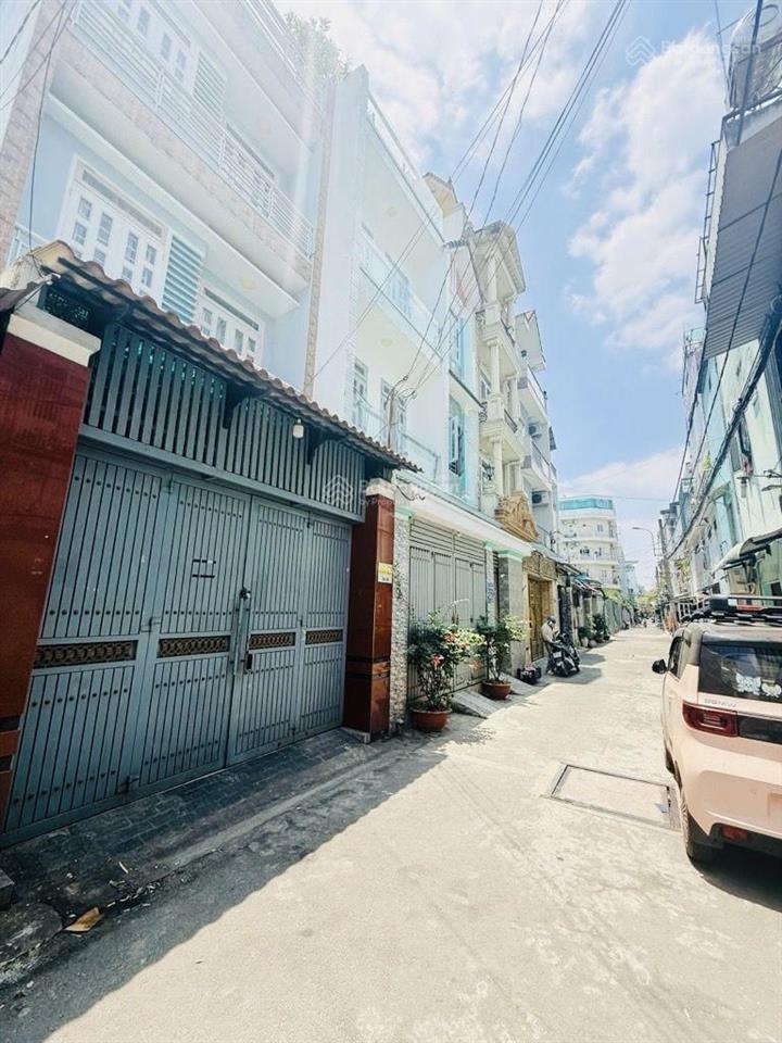 2 phút đi bộ ra chợ phạm văn bạch hxh thông các ngã  dt 4.5x18m (81m2)  4 tầng 4pn nhỉnh 8tỷ