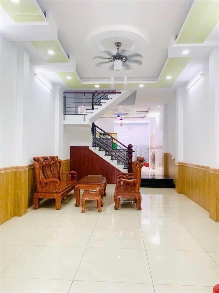 2 phút đi bộ ra chợ phạm văn bạch hxh thông các ngã  dt 4.5x18m (81m2)  4 tầng 4pn nhỉnh 8tỷ