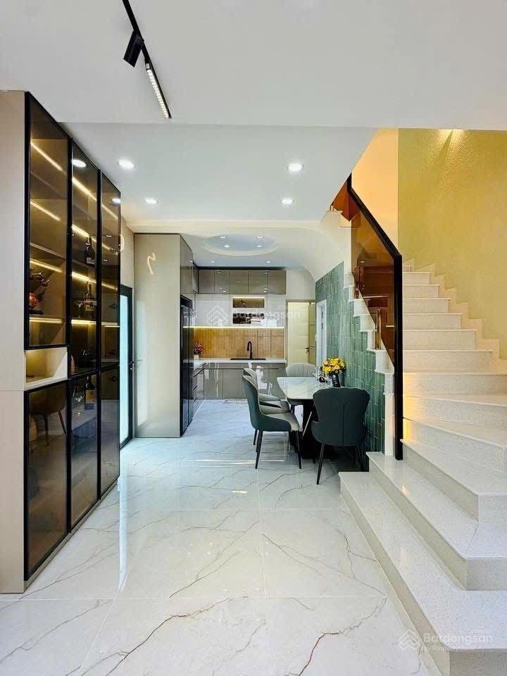 Lô góc 2 mặt hẻm  xây mới  nguyễn văn khối gò vấp  dt 60m2  tặng full nội thất  nhỉnh 6tỷ