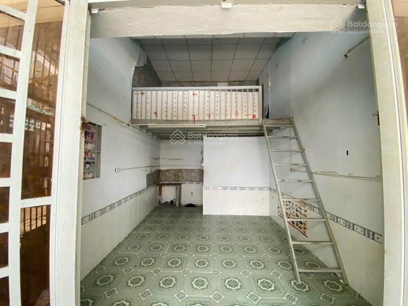 Chưa đến 90tr/m2  ngang hiếm ~5m  hxh 6m  bán đất tặng dãy phòng trọ  ngay chợ phạm văn bạch