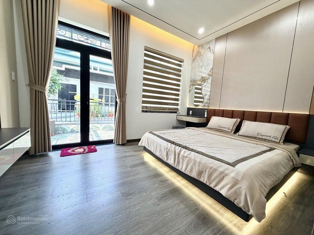 Lô góc 2 mặt hẻm xe hơi  (4.5x16m) 72m2  ngay công viên làng hoa gò vấp  full nội thất