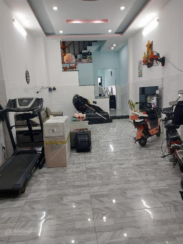 Ngay chợ phạm văn bạch  4.1x20m (82m2)  4 tầng 4pn  ô tô thẳng 1 trục  nhỉnh 7tỷ