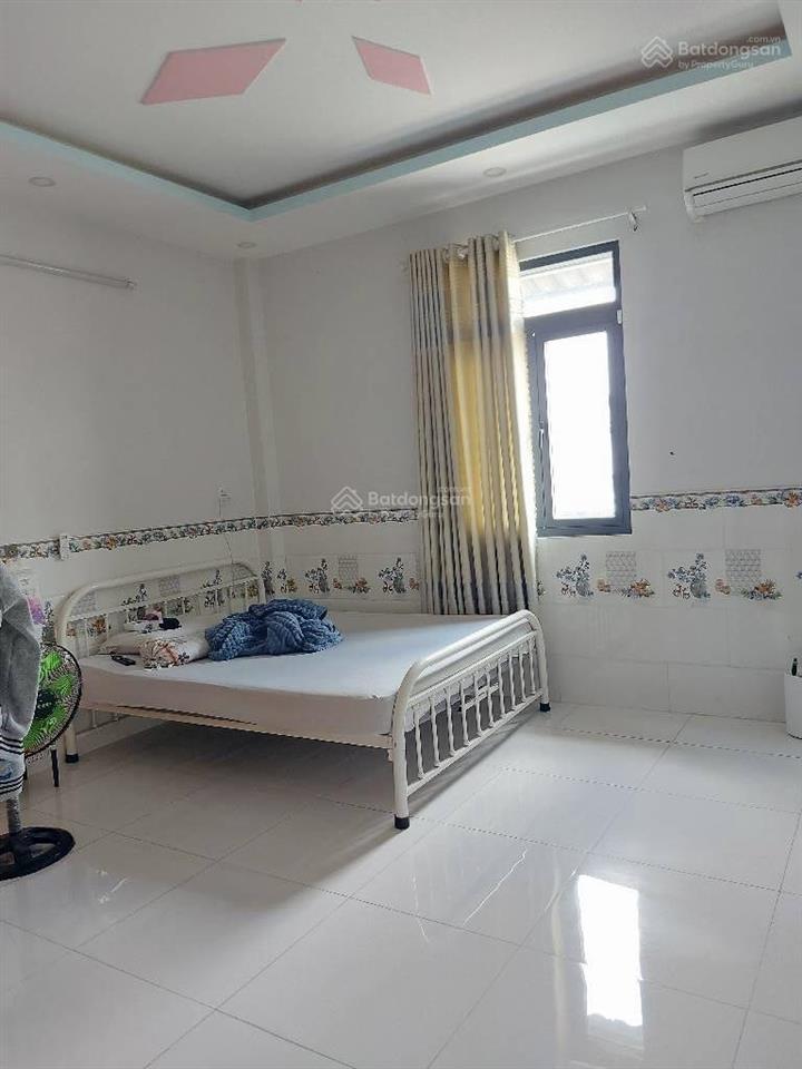 Ngay chợ phạm văn bạch  4.1x20m (82m2)  4 tầng 4pn  ô tô thẳng 1 trục  nhỉnh 7tỷ