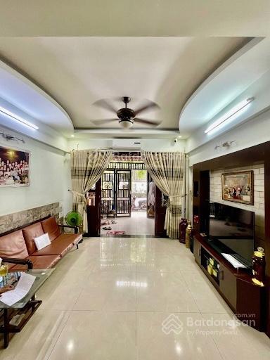 Bán nhà 4 tầng 4pn  4x16m (60m2)  15m ra đường xe tải  kế bên emart phan huy ích  chỉ 6.35 tỷ