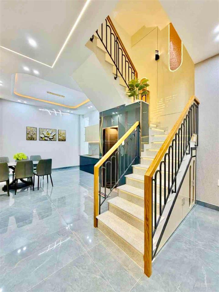 Bán nhà gần chợ tân sơn  nhà mới 4 tầng 4pn  48m2  hẻm xe hơi  chỉ hơn 5 tỷ