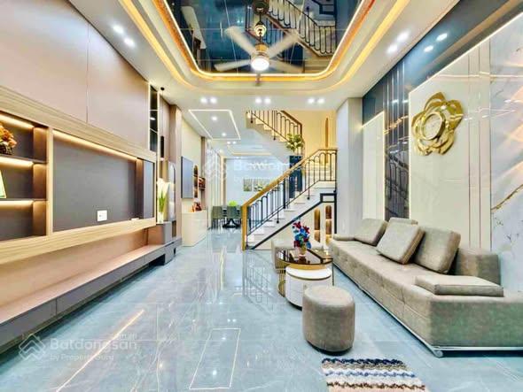 Bán nhà gần chợ tân sơn  nhà mới 4 tầng 4pn  48m2  hẻm xe hơi  chỉ hơn 5 tỷ