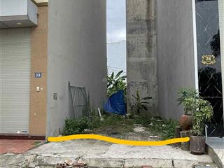 Cắt lỗ nhanh lô đất 136m2. mt6,2m ,tt hoà lạc ,sát đh quốc gia,cnc, dh fpt , metro5. giá  3,2 tỷ.