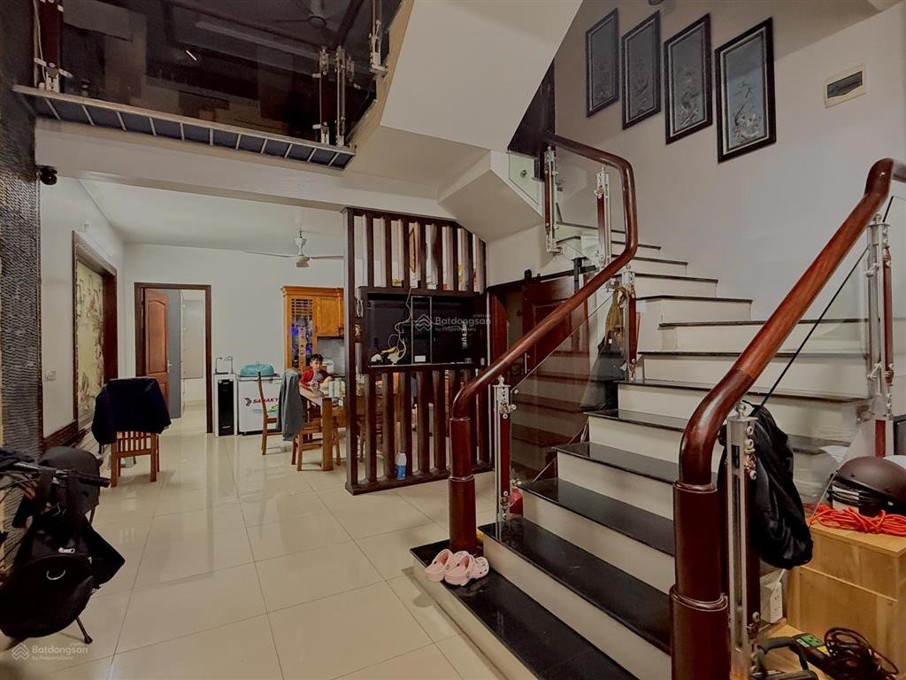 Bán nhà riêng tại khu đô thị tân dân