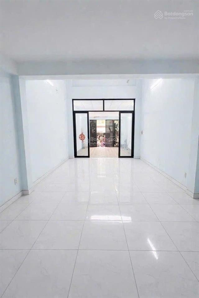 Tin thật bán nhà tân phú  110m2, 5 tầng, ngang 5x20m đường trước nhà 13m, vỉa hè