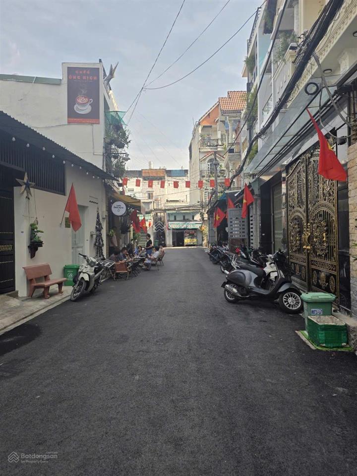 Bán nhà đường 6m thông khu vip phan huy ích  sát ga t3 trường trinh 3 tầng