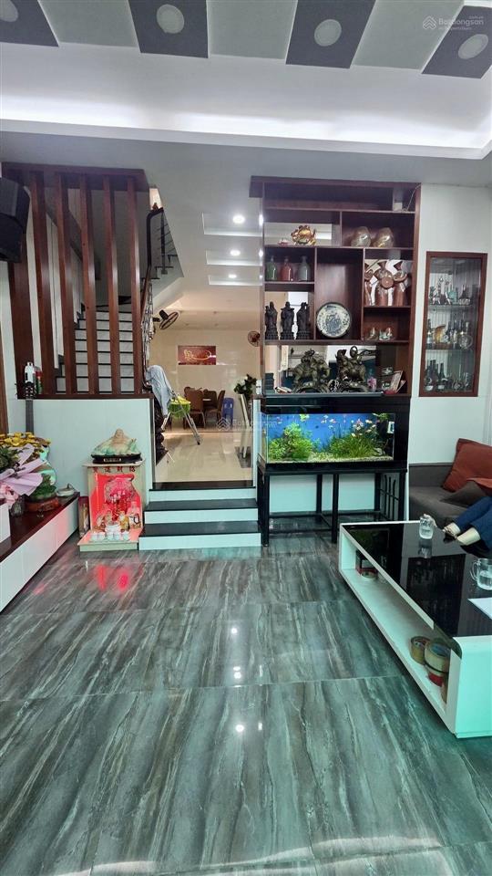 Giảm 550 triệu nhà tân bình giáp quận 10 70m 4,5 x 15, 3 tầng, hxh thông chỉ 8.x tỷ tl