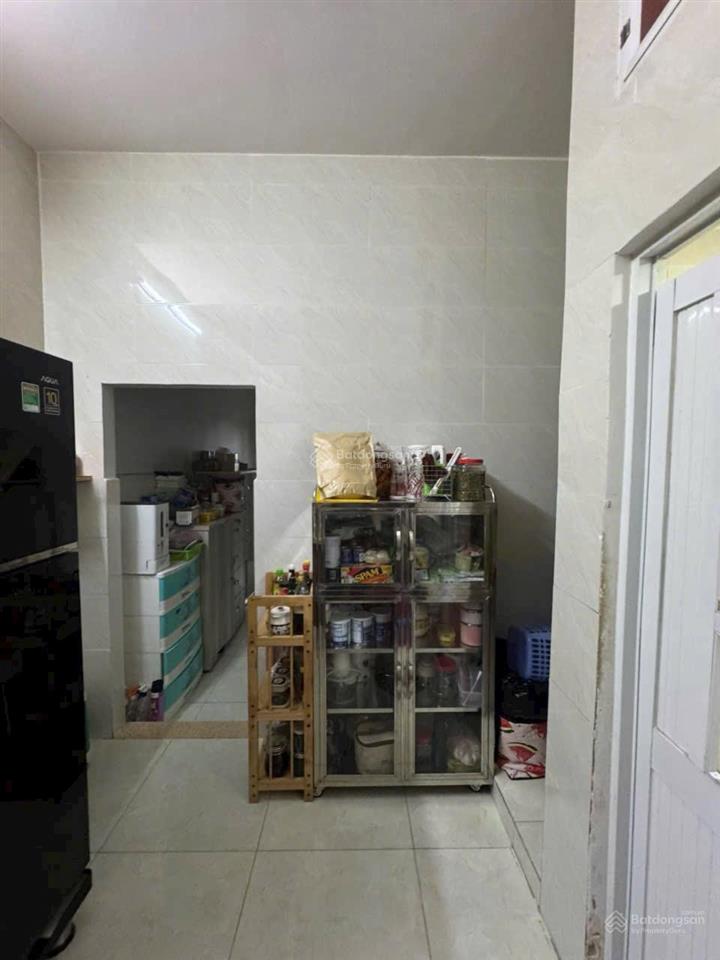 Bán nhà hẻm ô tô thông lãnh binh thăng q11 53m 2 tầng 3pn chỉ 6 tỷ tl.
