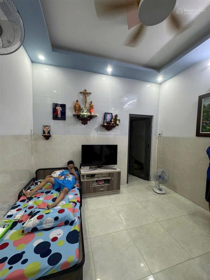 Bán nhà hẻm ô tô thông lãnh binh thăng q11 53m 2 tầng 3pn chỉ 6 tỷ tl.