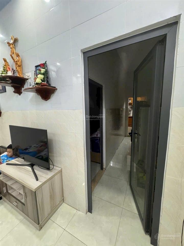 Bán nhà hẻm ô tô thông lãnh binh thăng q11 53m 2 tầng 3pn chỉ 6 tỷ tl.