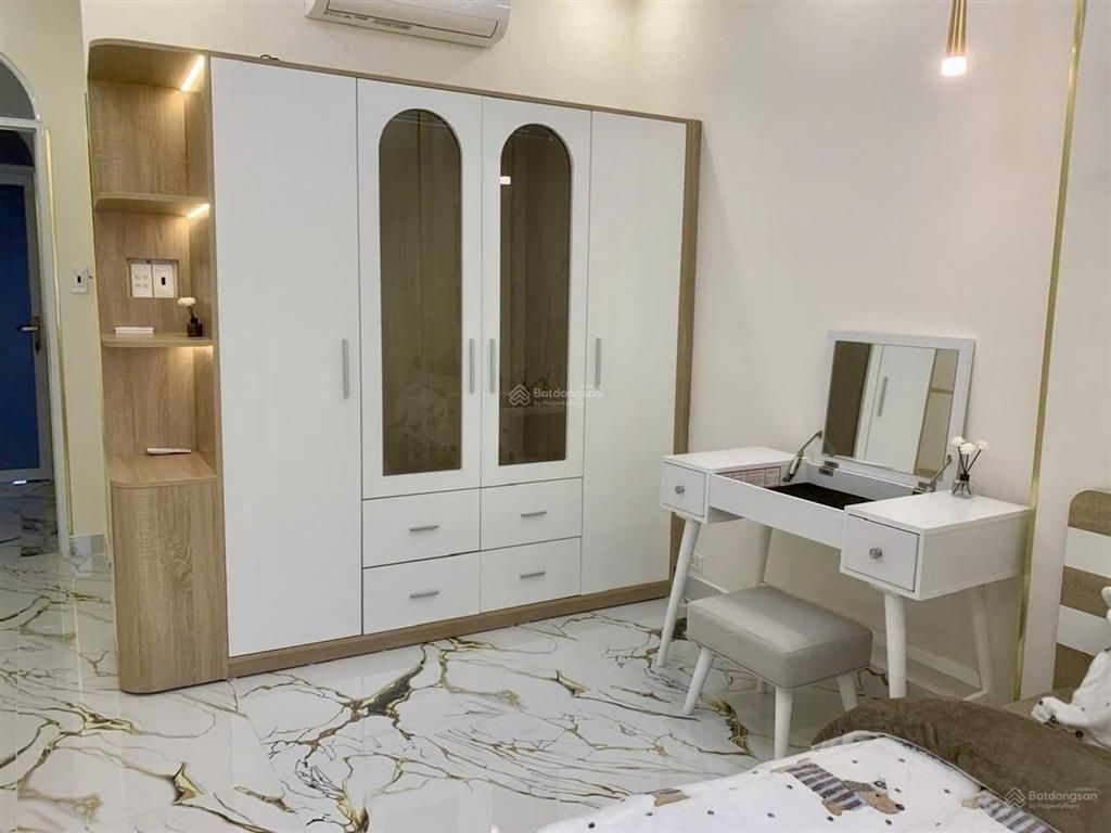 Chỉ nhỉnh 7 tỷ nhà 3 tầng cmt8, tân bình khu vip dân trí gần 40m2 1 bước qua quận 10 ở ngay.