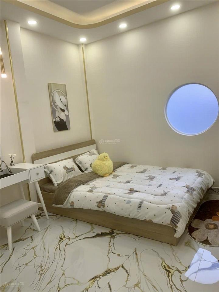 Chỉ nhỉnh 7 tỷ nhà 3 tầng cmt8, tân bình khu vip dân trí gần 40m2 1 bước qua quận 10 ở ngay.