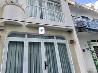 Chỉ nhỉnh 7 tỷ nhà 3 tầng cmt8, tân bình khu vip dân trí gần 40m2 1 bước qua quận 10 ở ngay.