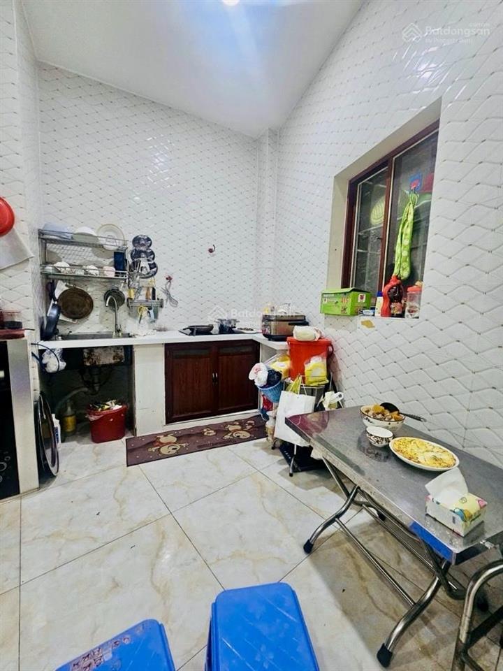 Bán nhà lạc long quân tân bình, hẻm xe hơi 1 bước chân, cách mặt tiền, 60m2 chỉ 7,2 tỷ.
