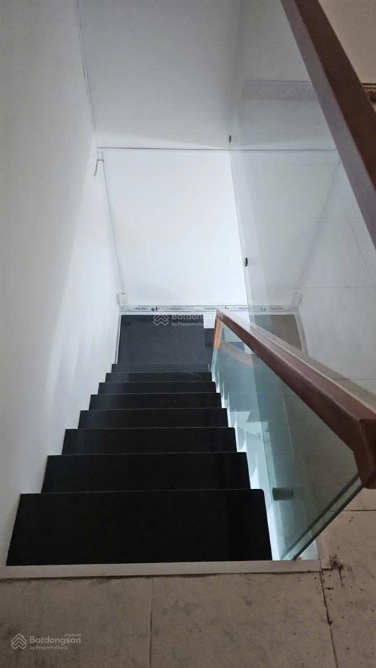 Nhà hiệp bình chánh  thủ đức 36m² sổ riêng giá chỉ 3 tỷ 3 hiếm có khó tìm