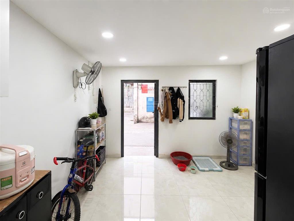 Bán nhà 2 tầng kiên cố linh xuân cách ql1a chỉ 30m