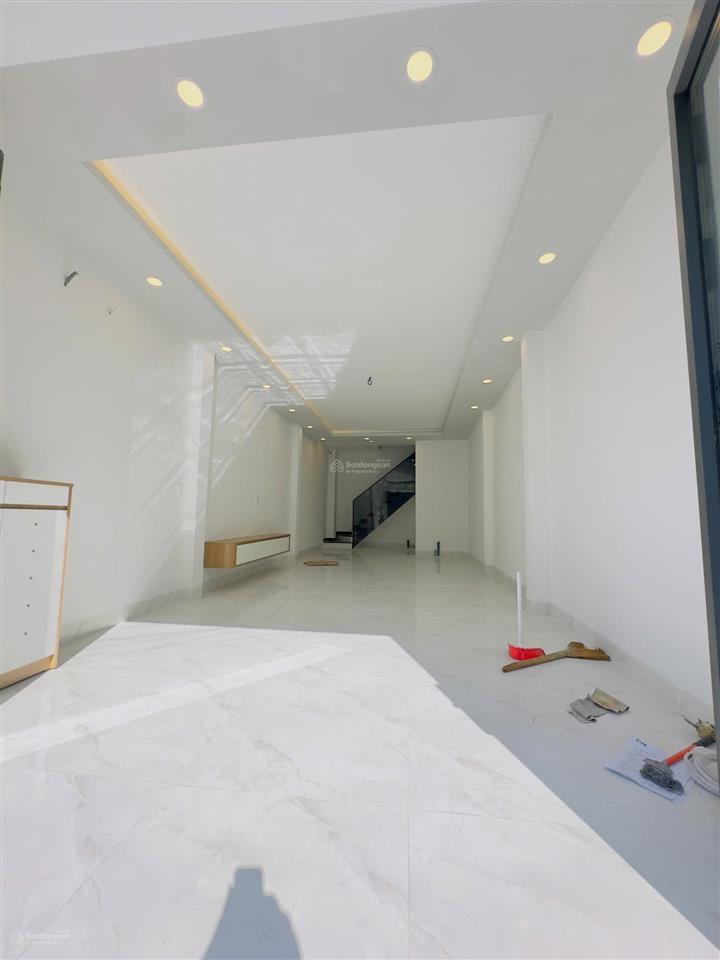 Mặt tiền đường 19 đối diện gigamall kinh doanh ngay chỉ 7.6 tỷ