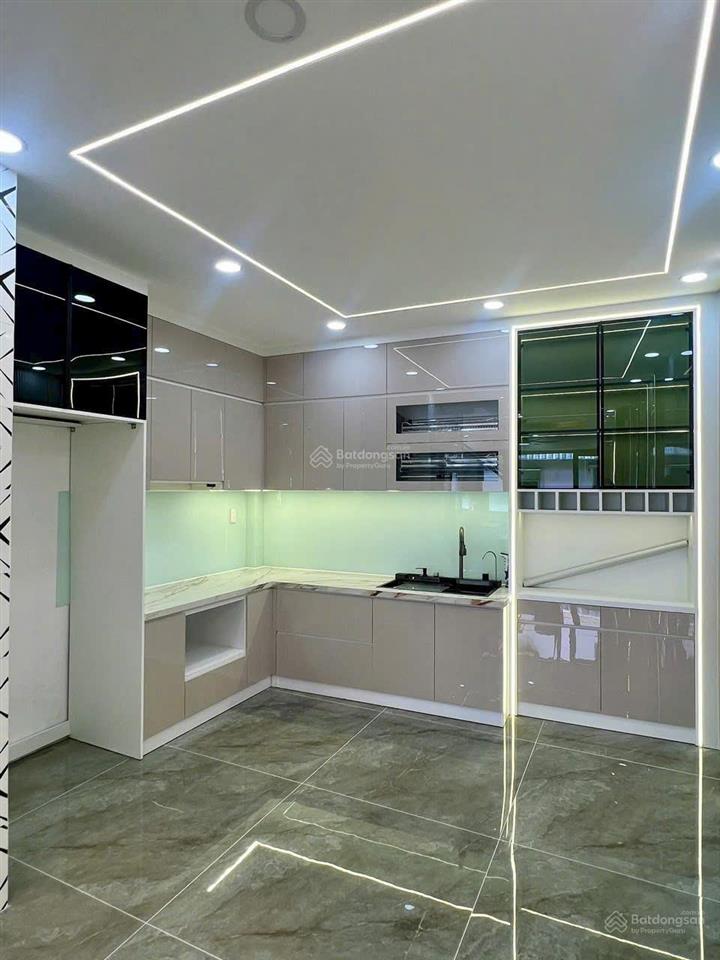 Bán nhà riêng tại đường hòa bình, phường 5, quận 11, 3,6 tỷ, 33,9 m2 nhiều tiện ích, sổ hồng riêng.