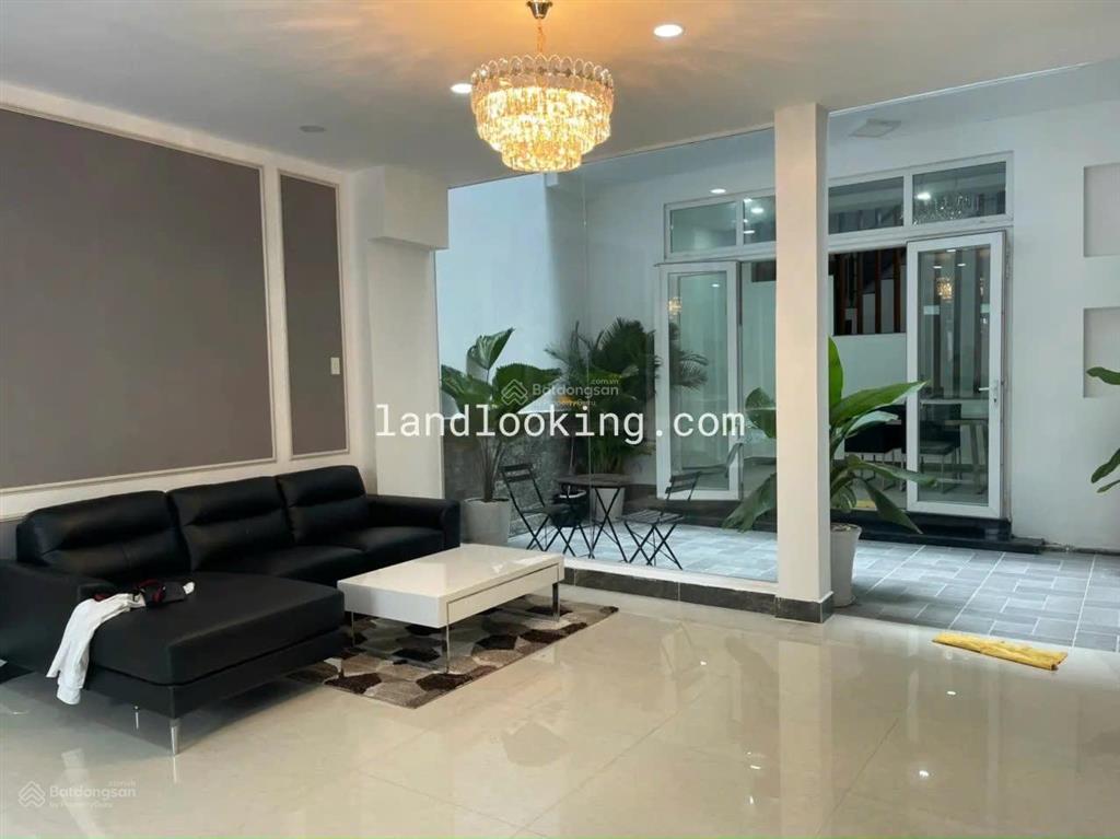 Kẹt tiền cần bán gấp 3tỷ950căn 4 pncách mạng tháng támquận 10 với 75m² hẽm otokinh doanh tốt.