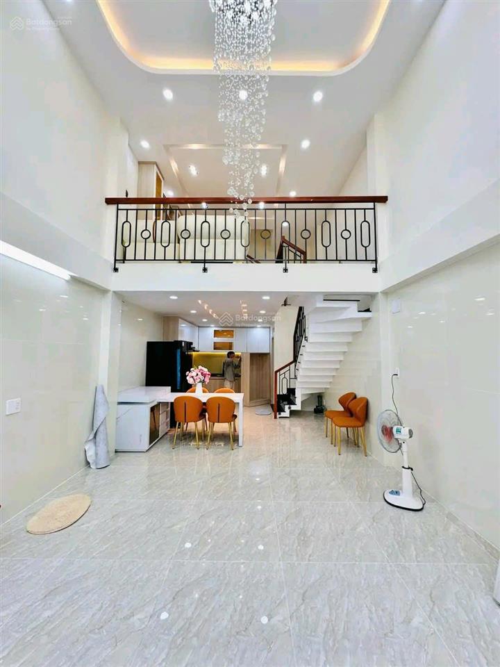 Nhà 5 tầng giá 4tỷ980 thành thái, quận 10, dt 68.9m² hẻm xe hơi 4m nhiều tiện ích xung quanh, shr