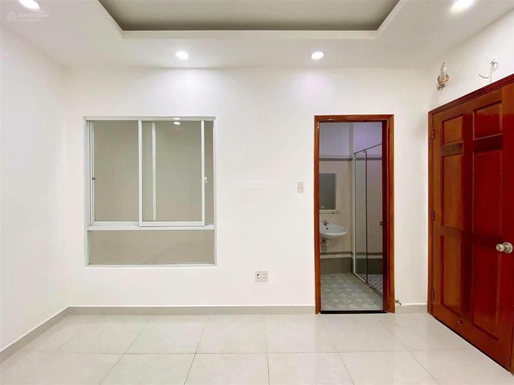 Sát mặt tiền sư vạn hạnh, quận 10. diện tích 64.4m², 2ty890, hẻm xe hơi, shr , thuê 12tr/tháng