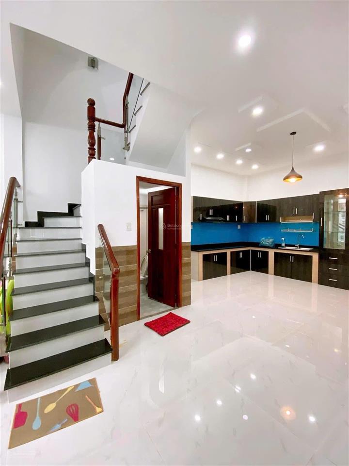 Sát mặt tiền sư vạn hạnh, quận 10. diện tích 64.4m², 2ty890, hẻm xe hơi, shr , thuê 12tr/tháng