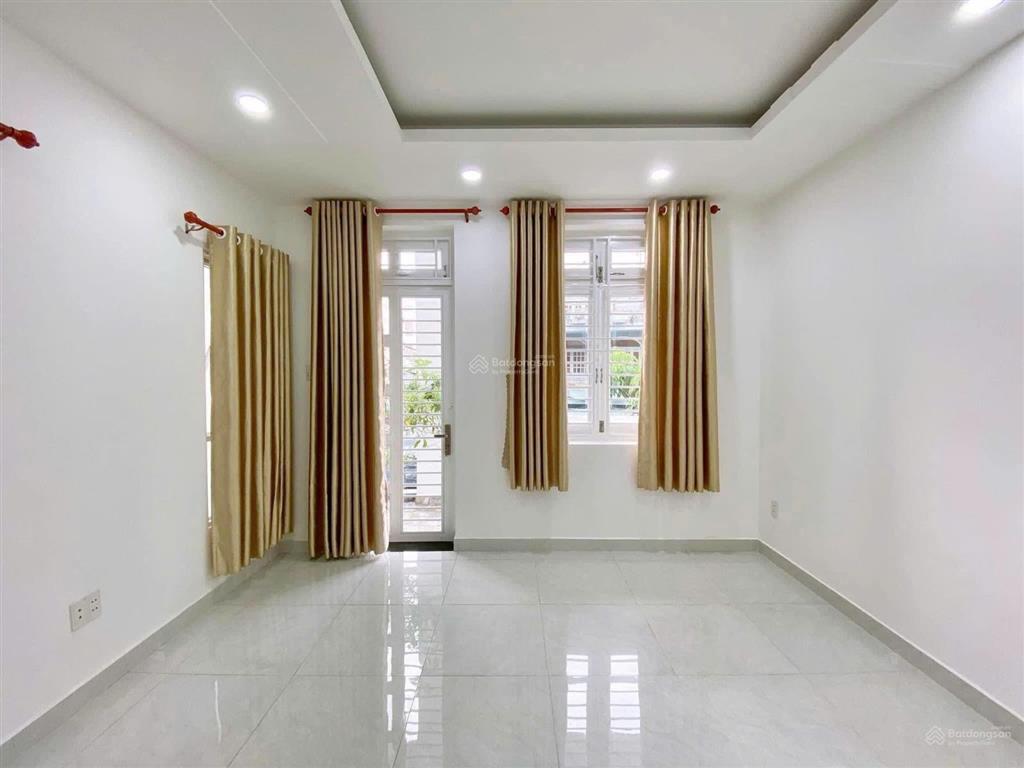 Sát mặt tiền sư vạn hạnh, quận 10. diện tích 64.4m², 2ty890, hẻm xe hơi, shr , thuê 12tr/tháng