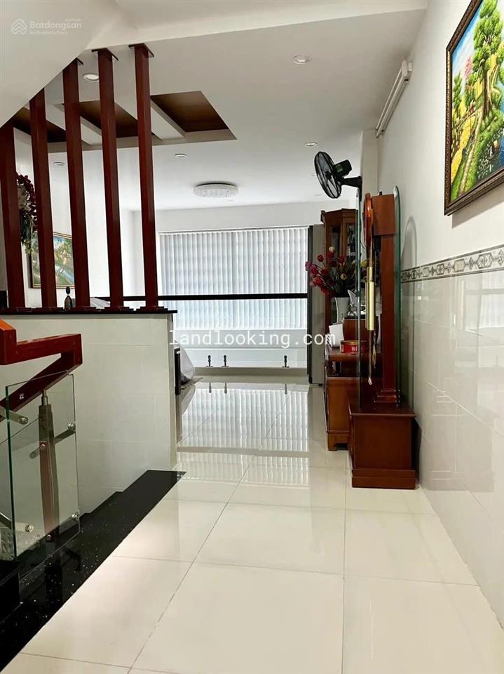 Đi nước ngoài chính chủ bán nhanh nhà đường nguyễn kim, p6, q10. diện tích 66m² nhà mới đẹp.