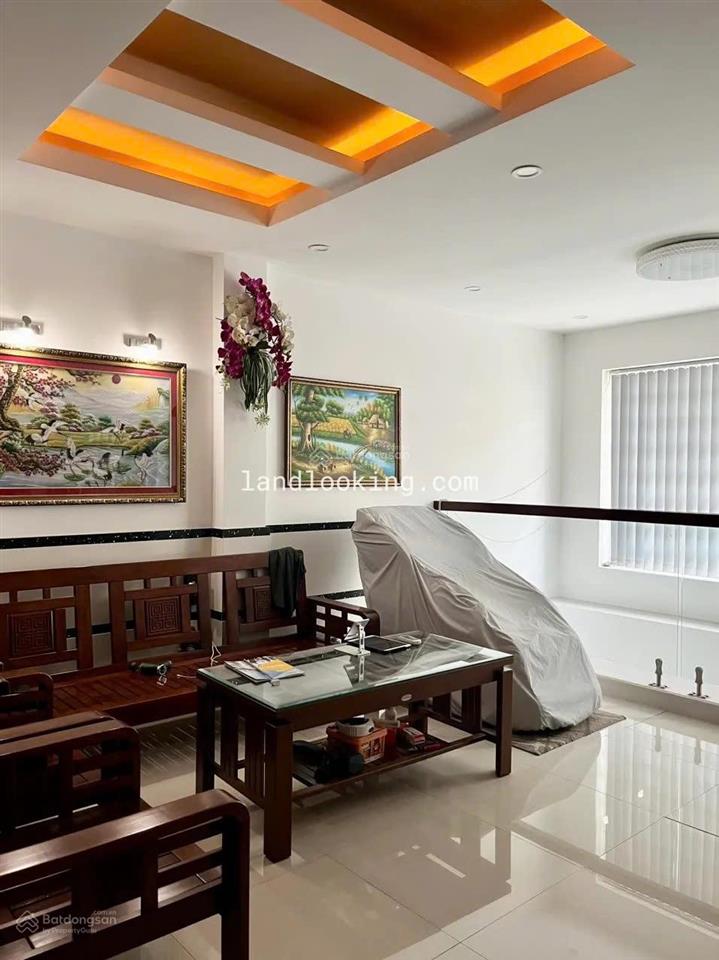 Đi nước ngoài chính chủ bán nhanh nhà đường nguyễn kim, p6, q10. diện tích 66m² nhà mới đẹp.