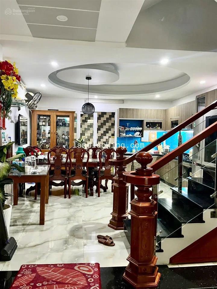 Đi nước ngoài chính chủ bán nhanh nhà đường nguyễn kim, p6, q10. diện tích 66m² nhà mới đẹp.