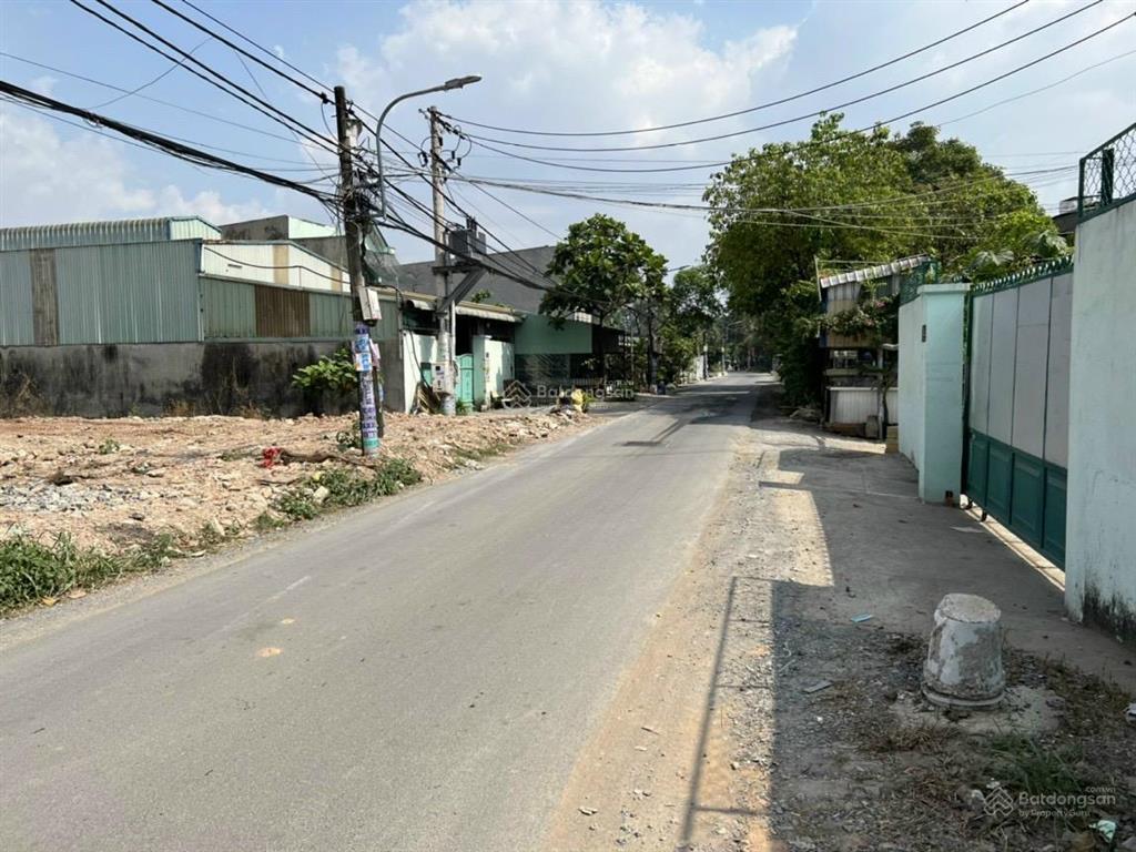 Càn bán đất thổ cư mặt tiền liên ấp 23, giá 12 tỷ.
