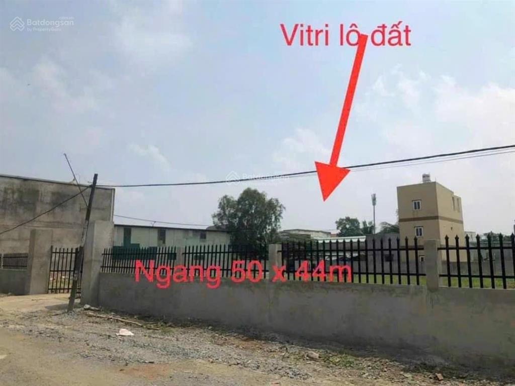 Bán 2100m thổ cư cách trần văn giàu 20m, giá 48,3 tỷ