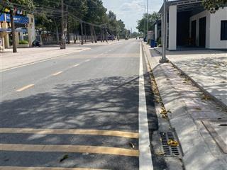Bán nhà xưởng xã lê minh xuân, ngang 28m, giá 28 tỷ.