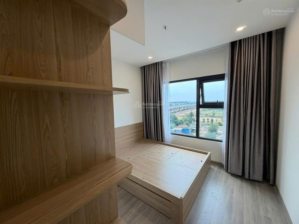 Căn 3pn2wc  82m2. giá 3,48 tỷ đông nam view sông vinhomes quận 9