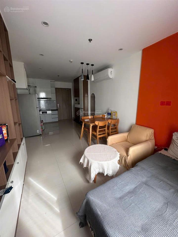 Bán căn 2pn1wc 59m2 giá 2ty550 view hồ bơi vinhomes grand park quận 9