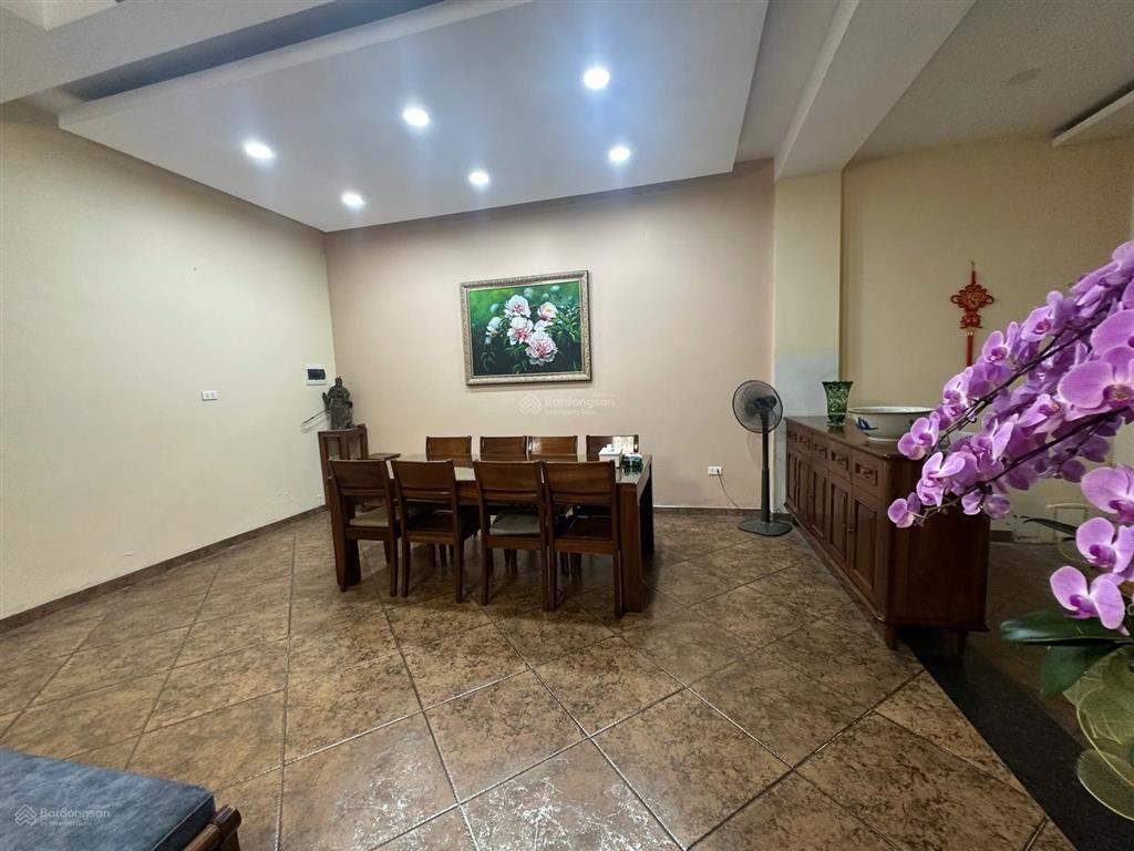 Chính chủ bán biệt thự mỹ đình 2, trần văn cẩn. dt 210m2 x 4 tầng, nhỉnh 60 tỷ,  0866 696 ***.