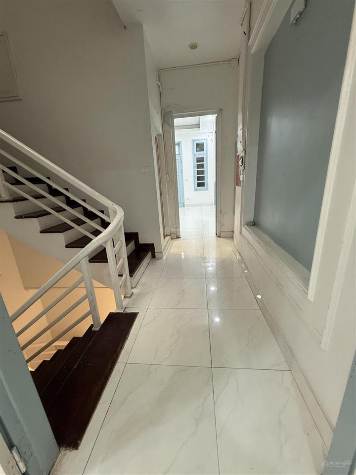 Chính chủ cho thuê nhà phân lô ngõ 23 đỗ quang. diện tích 70m2 x 4 tầng.  0866 696 ***