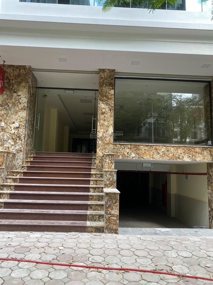 Nhỉnh 40 tỷ. chính chủ bán nhà mặt phố hoàng ngân, lê văn lương. dt 90m2 x8 tầng 1 hầm, thang máy.