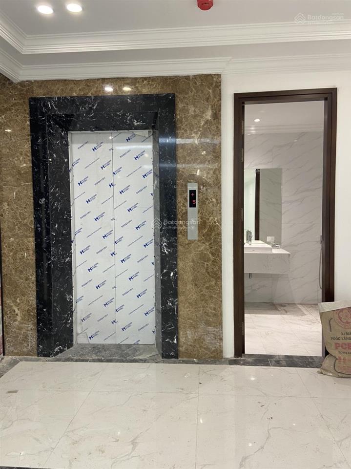 Chính chủ bán nhà mp nguyễn phúc lai, hoàng cầu, đống đa. 120m2x9t, thang máy, kinh doanh sầm uất.