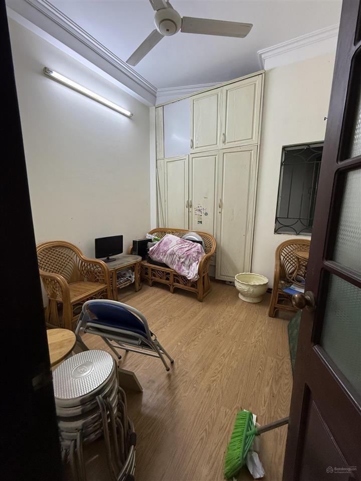 Chính chủ cần bán nhà phân lô 5 tầng ngõ 54 nguyễn thị định, đỗ quang, trung hòa, cầu giấy.