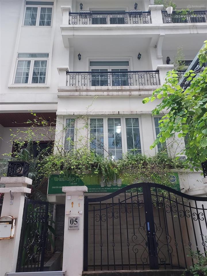 Chính chủ cho thuê nhà kđt dịch vọng. diện tích 110m2 x 5 tầng. giá 35tr