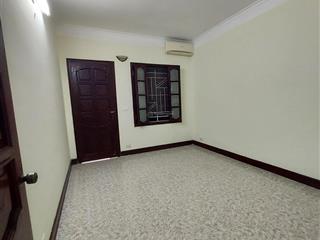 Chính chủ cho thuê nhà phân lô trung yên, trung hòa. diện tích 50m2 x 4.5 tầng. giá chỉ 22tr